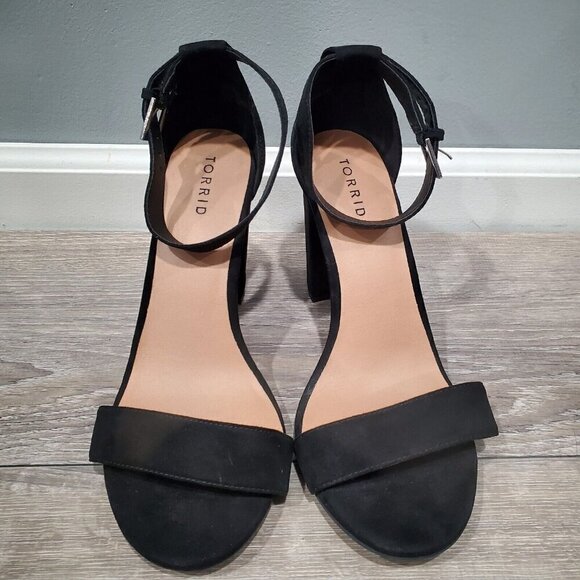 Torrid Womens Sz 10.5W Black Block Heels Open Toe Ankle Straps Suede 4 Inch Heel - Picture 2 of 13